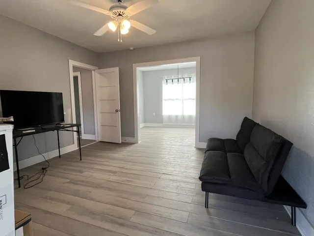 409 E Kohler Street Hebbronville, TX 78361