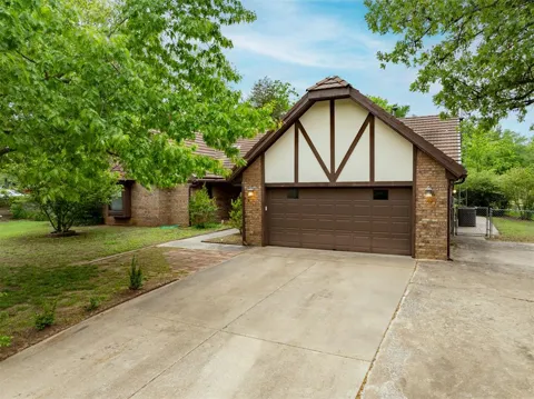 1116 Reid Circle