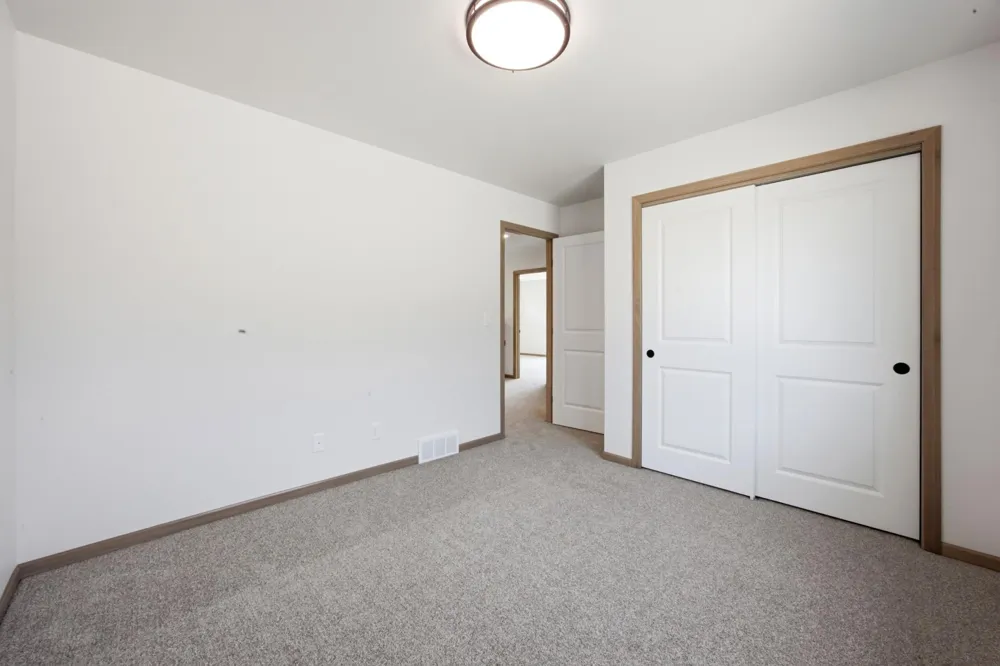967 61st Avenue W West Fargo, ND 58078