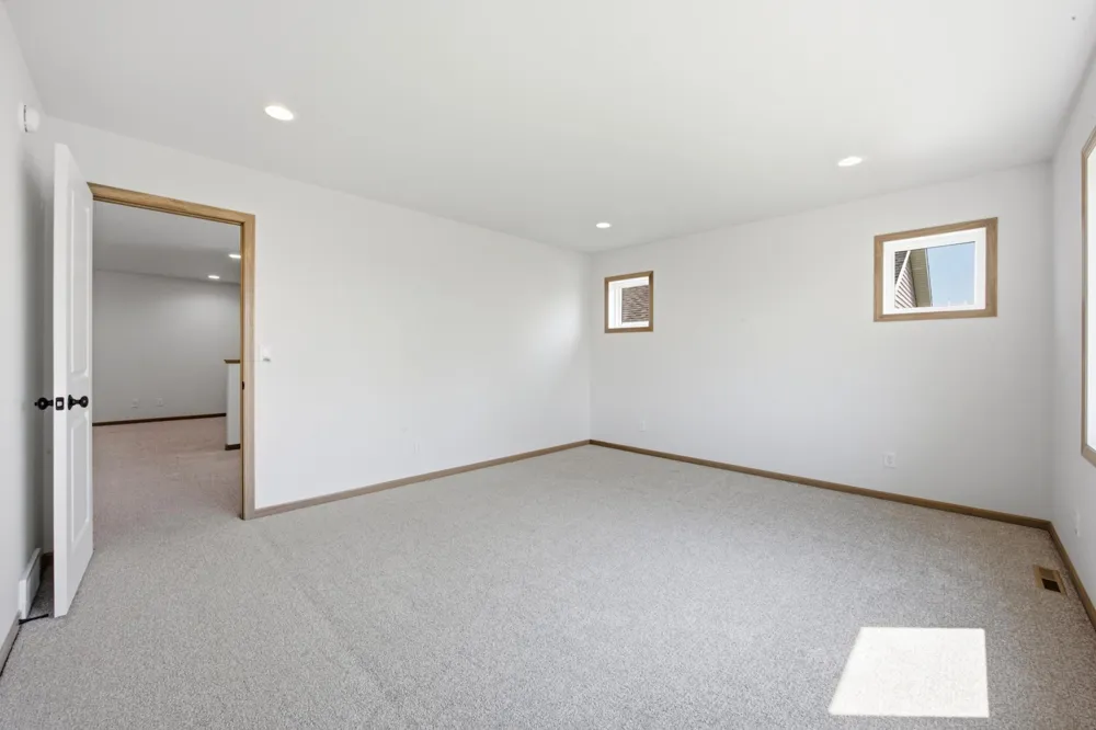 967 61st Avenue W West Fargo, ND 58078