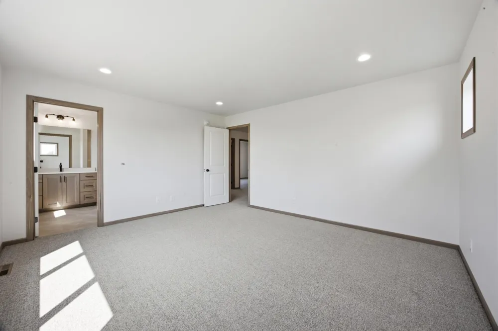 967 61st Avenue W West Fargo, ND 58078