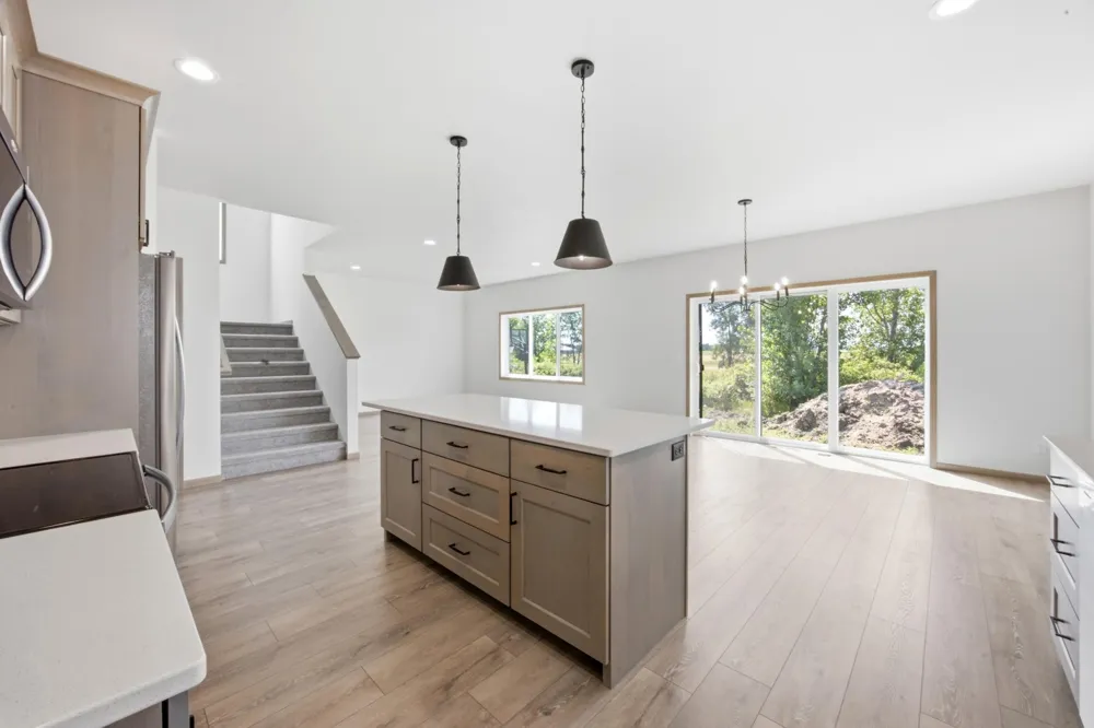 967 61st Avenue W West Fargo, ND 58078