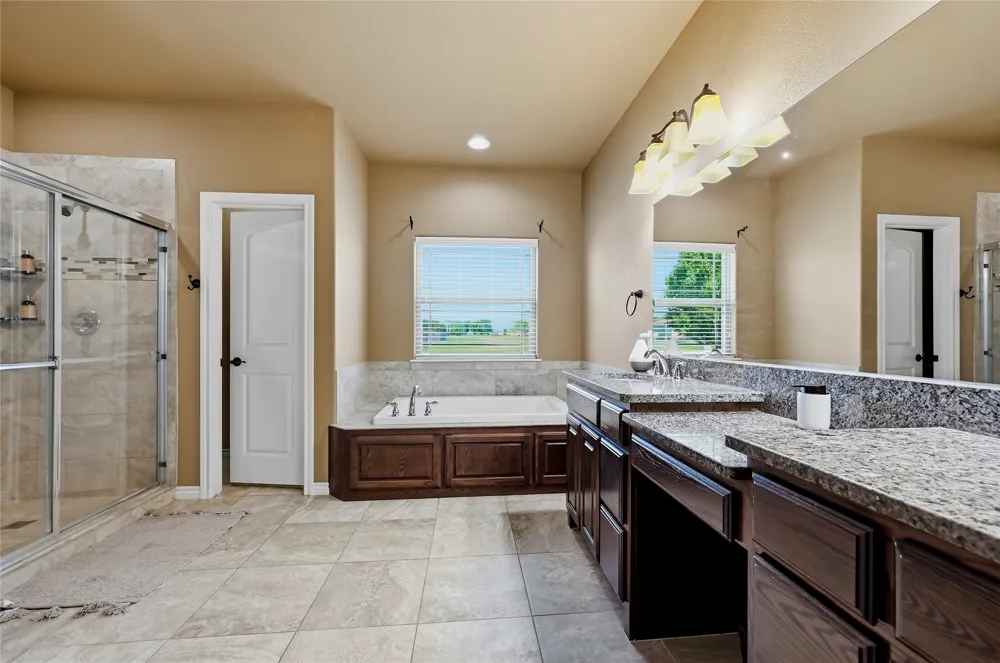 230 Buck Trail Durant, OK 74701