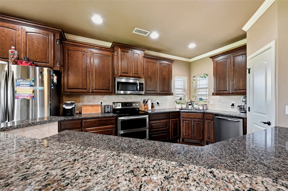 230 Buck Trail Durant, OK 74701