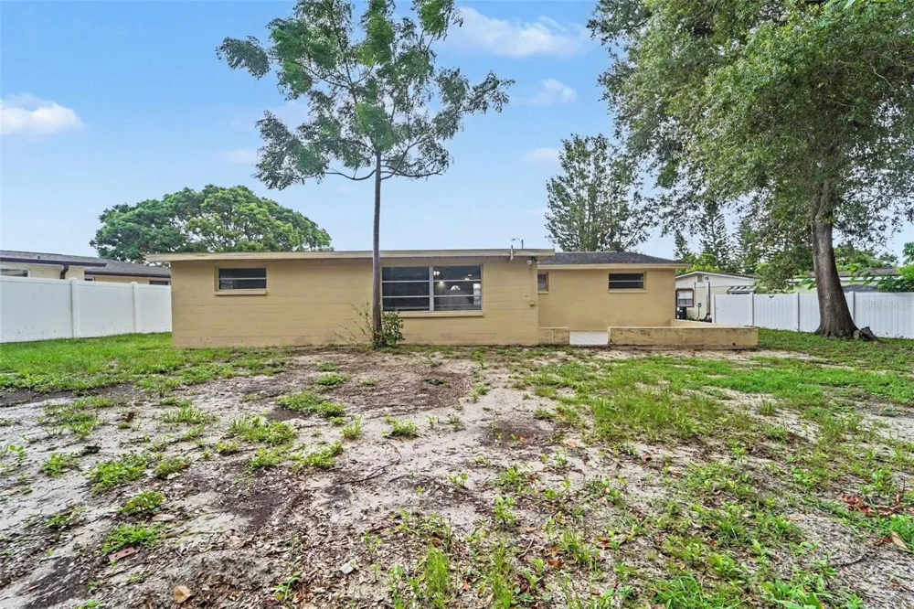 6177 MAPLEWOOD DRIVE New Port Richey, FL 34653