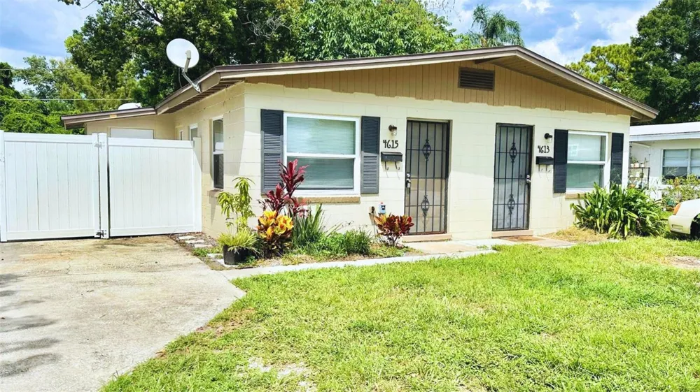 4615 EDGEWATER DRIVE Orlando, FL 32804