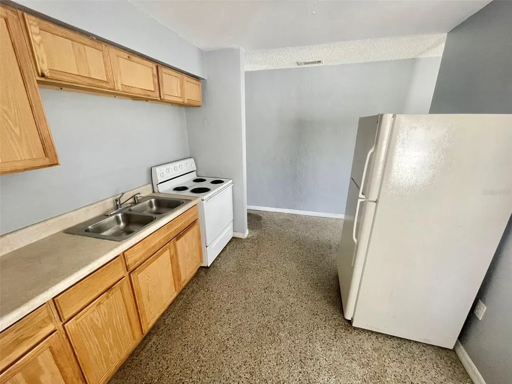 4615 EDGEWATER DRIVE Orlando, FL 32804