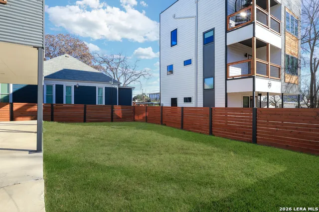 1512 WYOMING ST #1 San Antonio, TX 78203