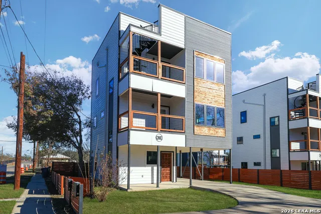 1512 WYOMING ST #1 San Antonio, TX 78203