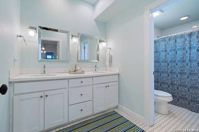 2525 S 11th St #49 Port Aransas, TX 78373
