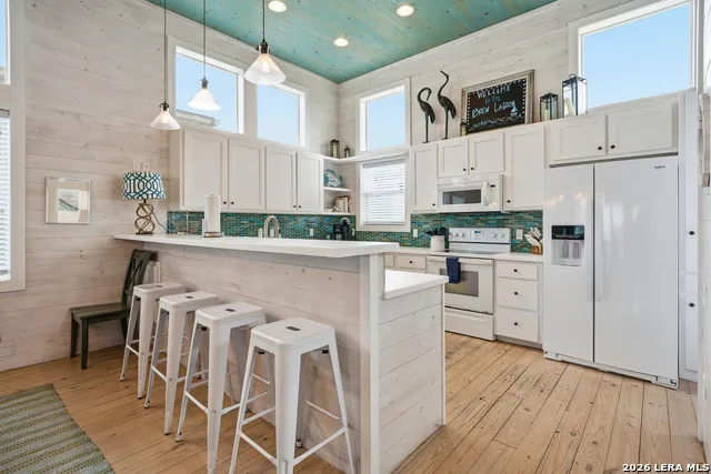 2525 S 11th St #49 Port Aransas, TX 78373