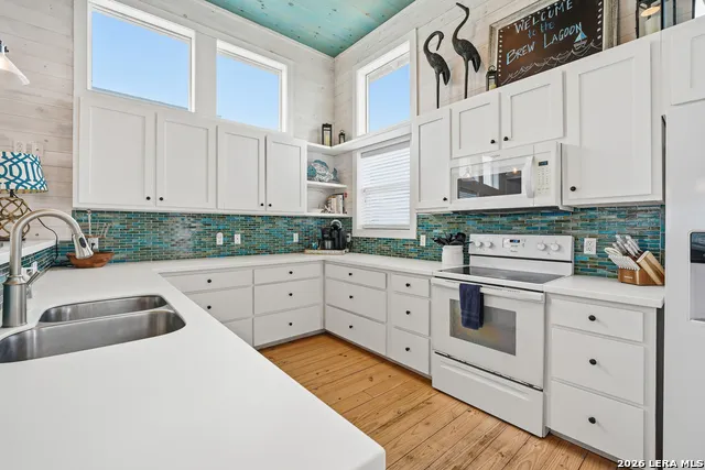 2525 S 11th St #49 Port Aransas, TX 78373