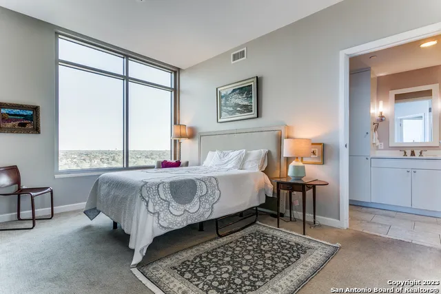 4242 BROADWAY #1204 San Antonio, TX 78209
