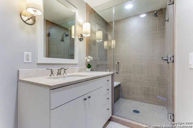 4242 BROADWAY #1204 San Antonio, TX 78209