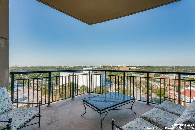 4242 BROADWAY #1204 San Antonio, TX 78209