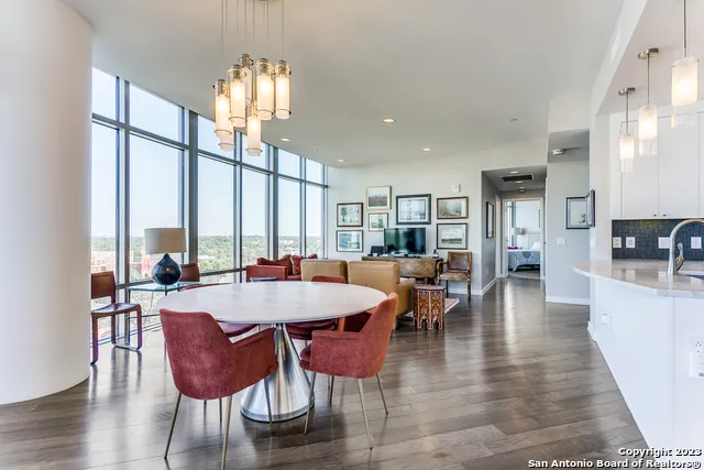 4242 BROADWAY #1204 San Antonio, TX 78209