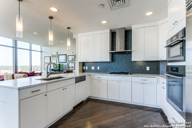 4242 BROADWAY #1204 San Antonio, TX 78209
