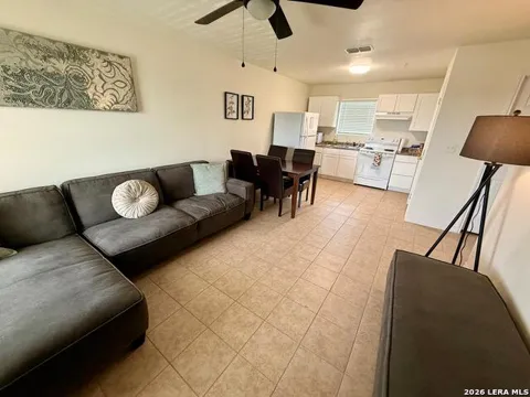 391 RIVERSIDE DR #16