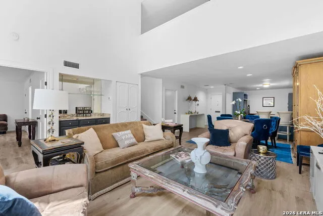 8123 New Braunfels #D San Antonio, TX 78209