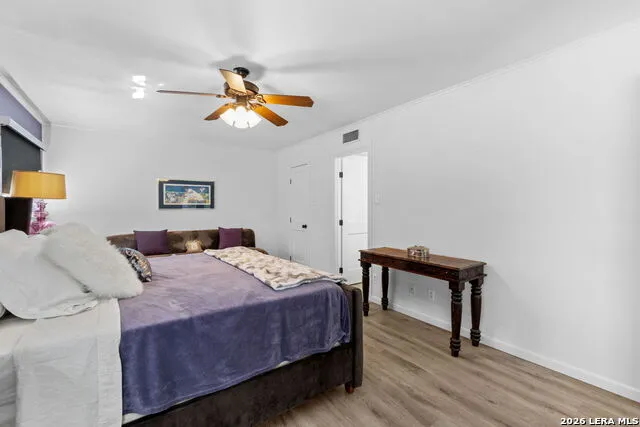 8123 New Braunfels #D San Antonio, TX 78209
