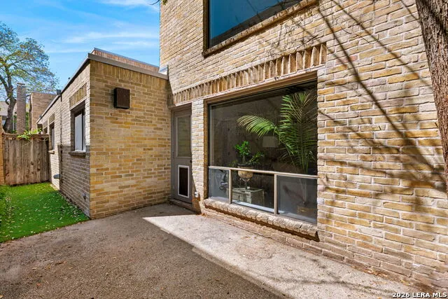 8123 New Braunfels #D San Antonio, TX 78209