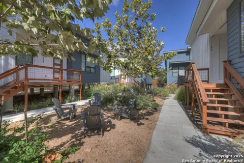 565 E BASEL ST #1