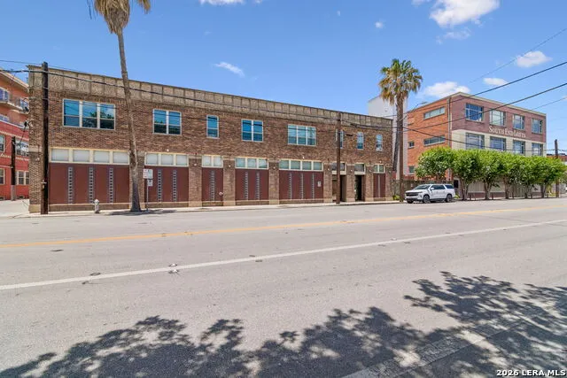 1339 S Flores #203 San Antonio, TX 78204