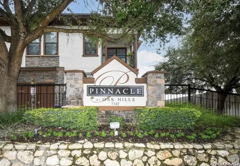 7342 OAK MANOR DR #7107