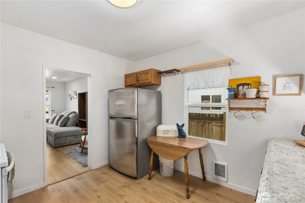 803 Pacific Avenue Kelso, WA 98626