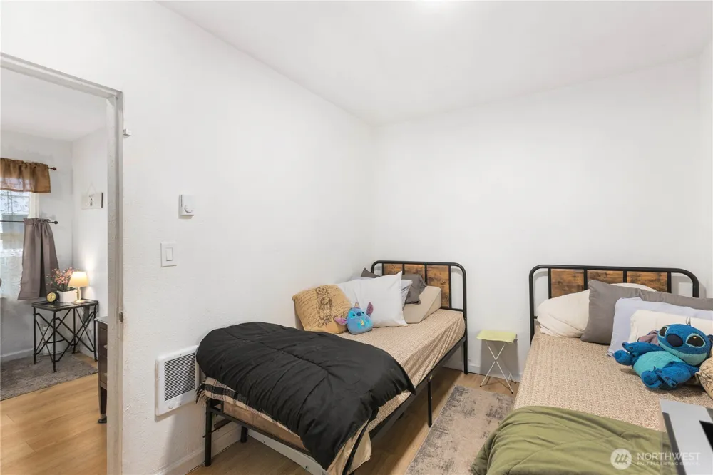 803 Pacific Avenue Kelso, WA 98626