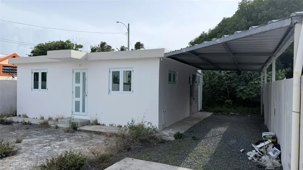 386 HEBREOS Loiza, PR 00772