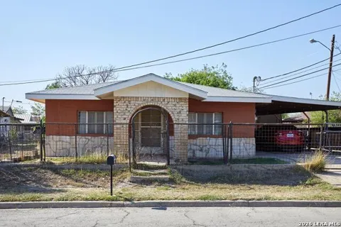 1395 Juanita  Dr