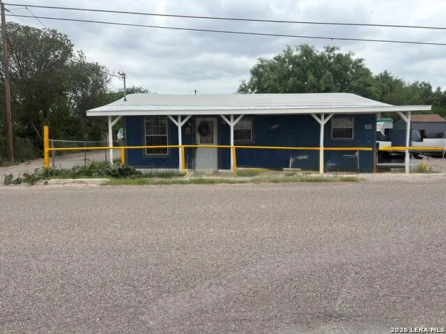 2978 & 2980 Buena Vista Dr. Eagle Pass, TX 78852