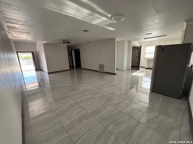 1336 Las Quintas Blvd Eagle Pass, TX 78852