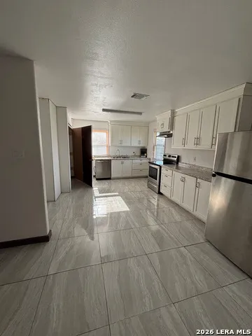 1336 Las Quintas Blvd Eagle Pass, TX 78852