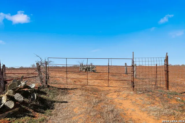 1895 County Road 448 Stockdale, TX 78160