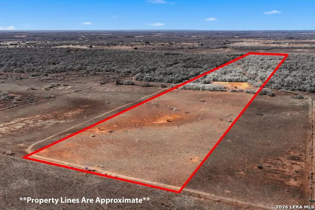 1895 County Road 448 Stockdale, TX 78160