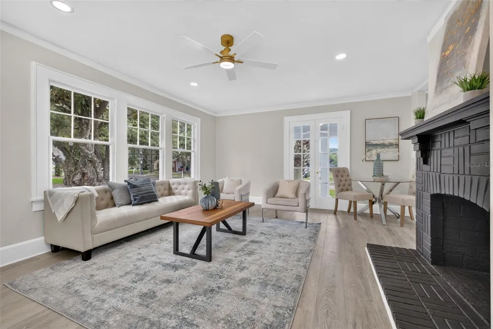 1201 OAKHILL STREET Lakeland, FL 33815