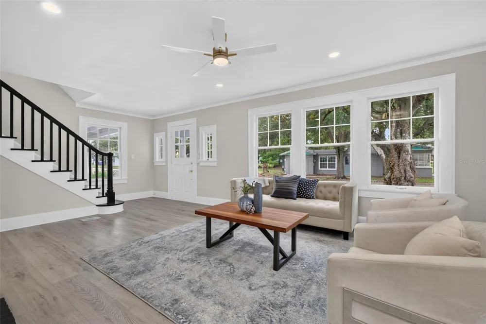 1201 OAKHILL STREET Lakeland, FL 33815