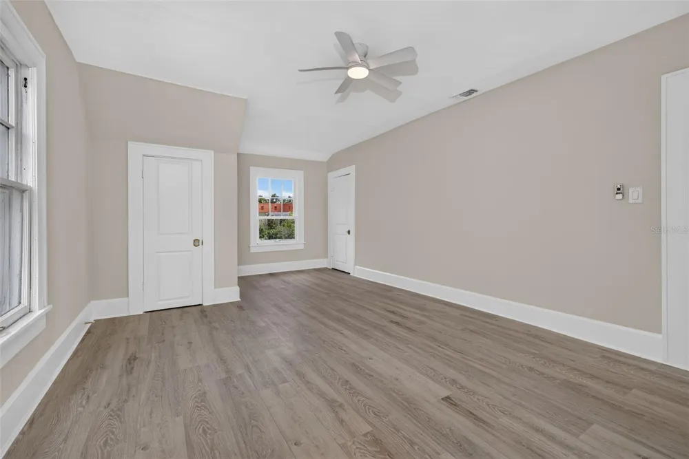 1201 OAKHILL STREET Lakeland, FL 33815