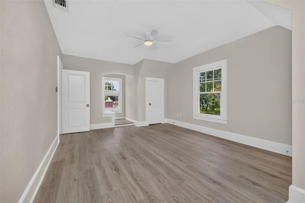 1201 OAKHILL STREET Lakeland, FL 33815