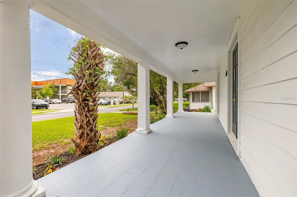 1201 OAKHILL STREET Lakeland, FL 33815