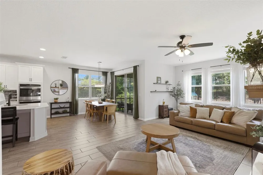 285 ANCONA AVENUE Debary, FL 32713