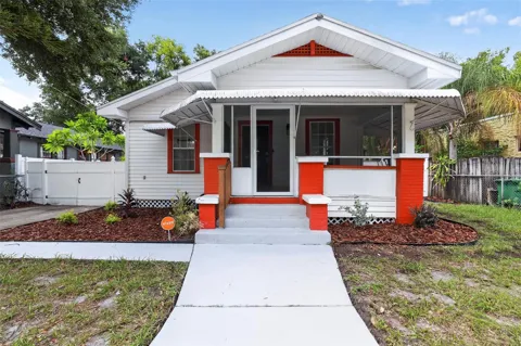 813 E NEW ORLEANS AVENUE