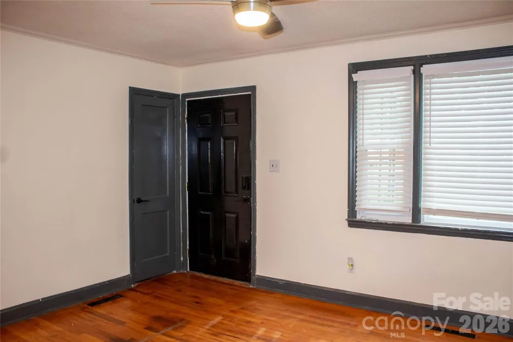 3413 1st Avenue Circle NW Hickory, NC 28601