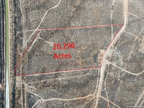 1161 Agua Dulce Rd