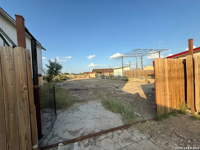 2985 El Indio Hwy Eagle Pass, TX 78852