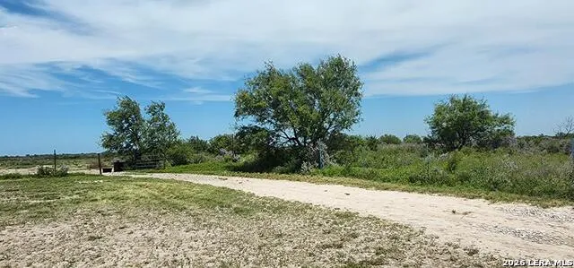 10108 US HWY 277 Eagle Pass, TX 78852
