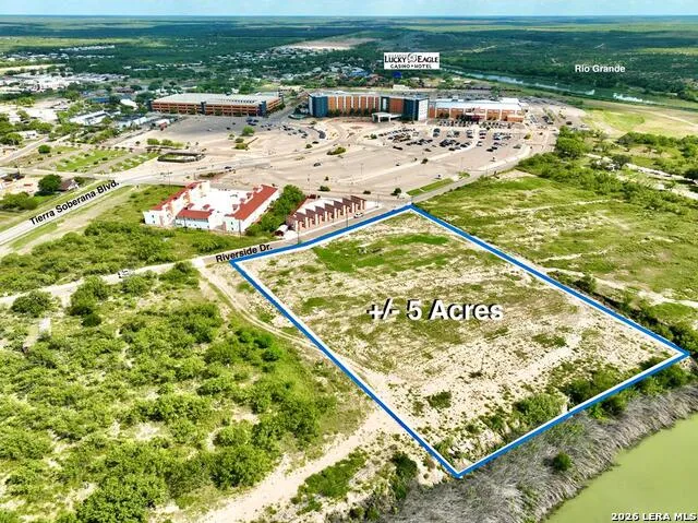 205 Riverside Dr Eagle Pass, TX 78852