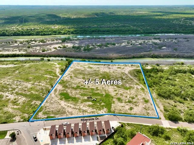 205 Riverside Dr Eagle Pass, TX 78852
